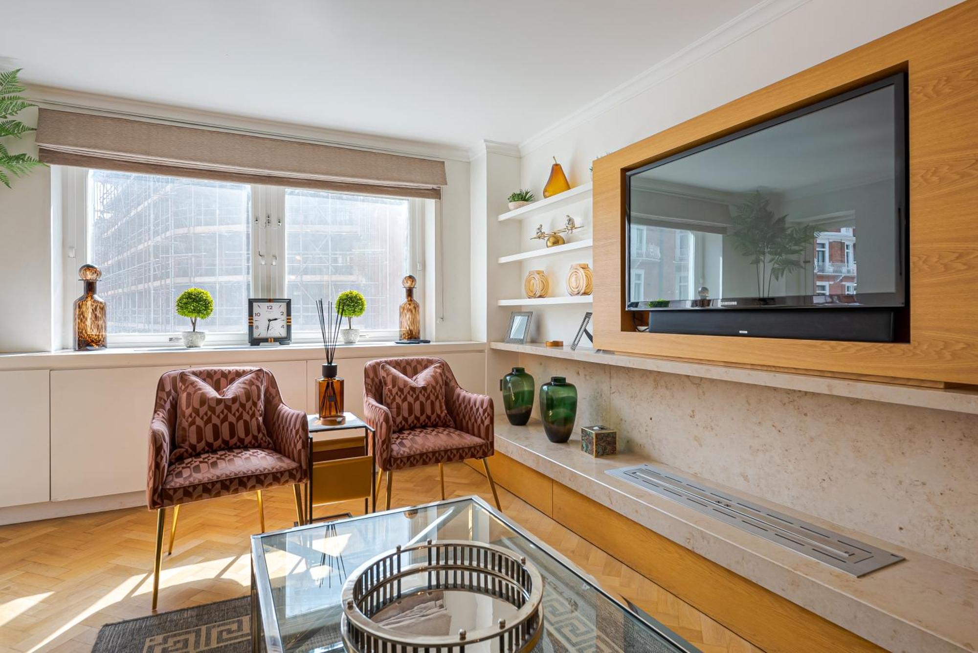 Modern Knightsbridge Apartment With Balcony Overlooking Harrods Prime Location Лондон Экстерьер фото